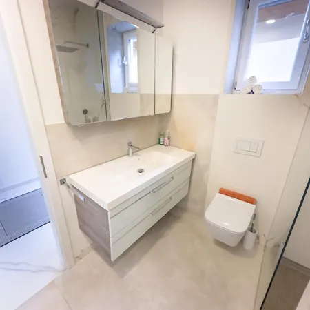 Apartma Eiprova By The River Ljubljana