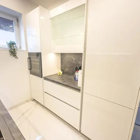 Apartma Eiprova By The River Ljubljana